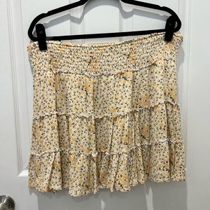American eagle, yellow green and white skirt, size XL